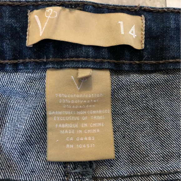 Vero Cropped Jeans by Veronique Cloutier - Picture 11 of 12